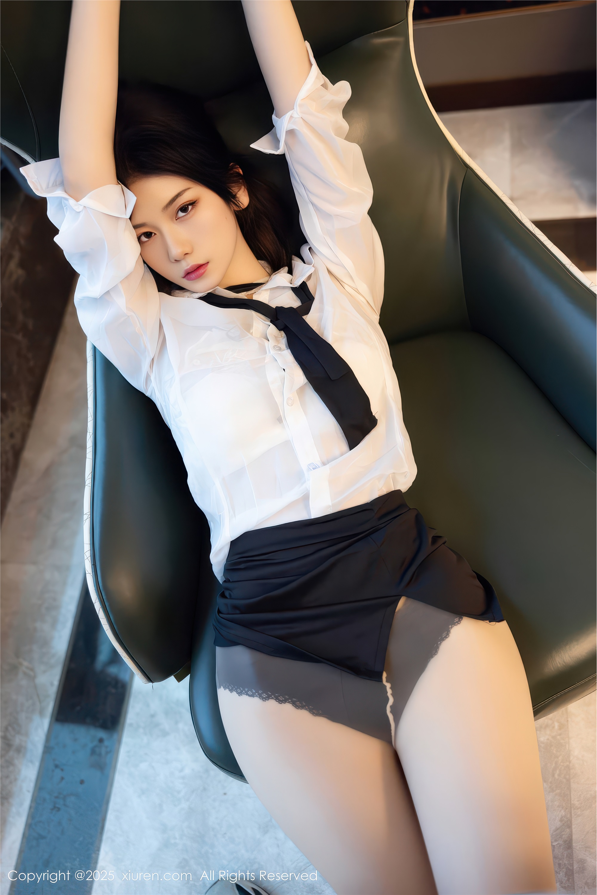 Xiuren秀人网 2025.12.05 NO.11077 凌七七